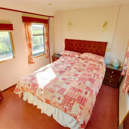 Holiday Oscar Railway Carriage Holiday home *